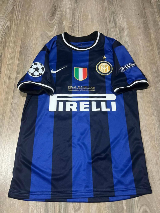 Casaca Retro del Inter 2010 Diego Milito 22