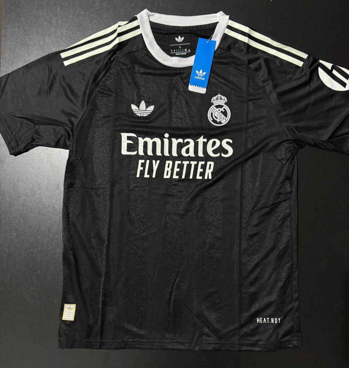 Casaca Real Madrid 2025/2026 3ra SIN