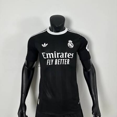 Casaca Real Madrid 2025/2026 3ra SIN