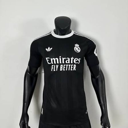 Casaca Real Madrid 2025/2026 3ra SIN